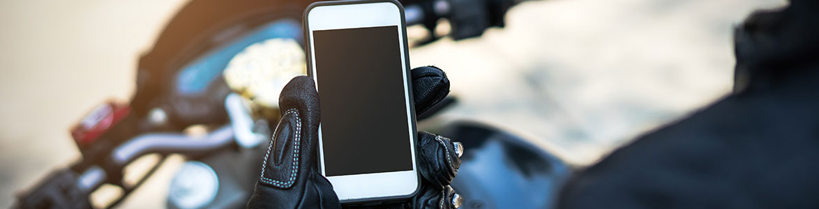 The Top 3 Distractions for Riders to Avoid, StreetRider Insurance, Ontario